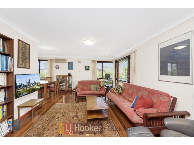 40 Wisdom Street, Hughes ACT 2605