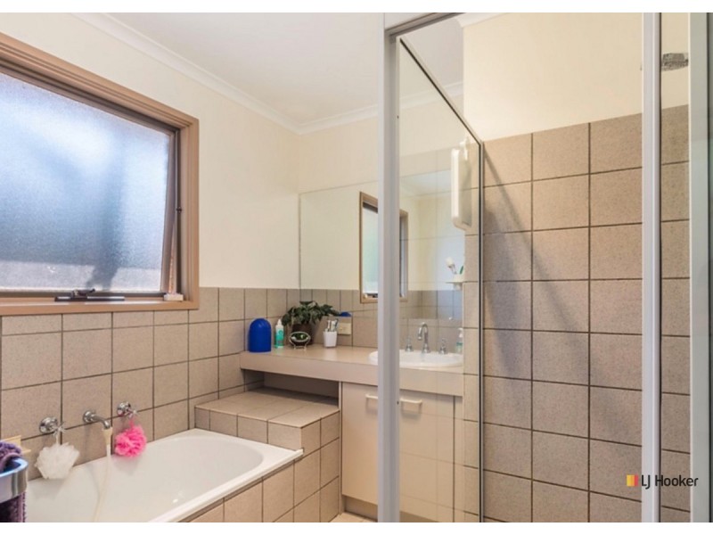 4 Fred Williams Crescent, Lyneham ACT 2602