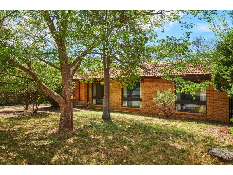 11 Piguenit Close, Lyneham ACT 2602