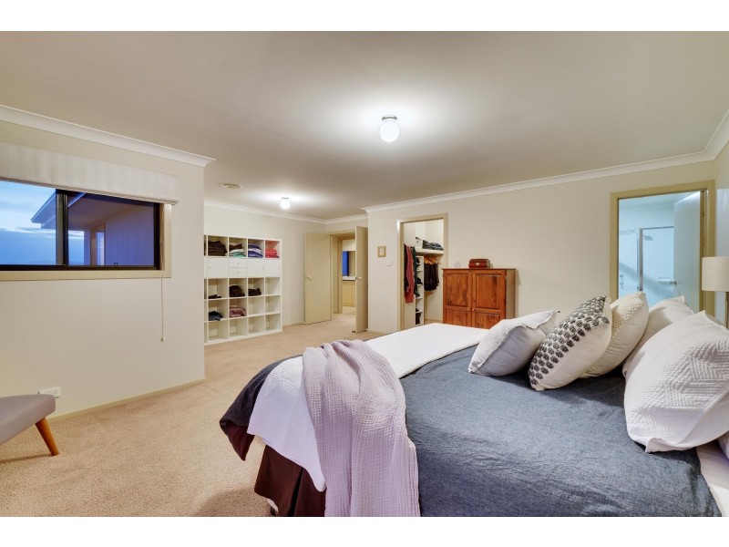 10 Midwinter Place, Nicholls ACT 2913