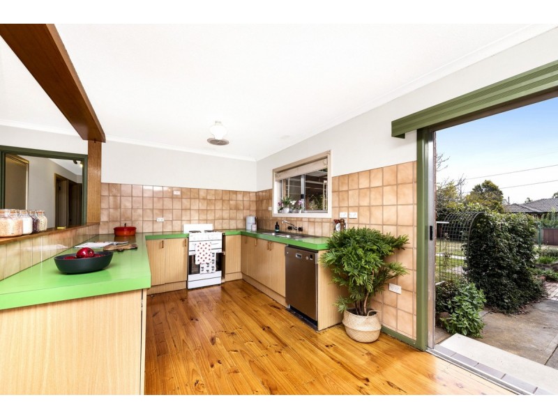 34 Caldwell Street, Hackett ACT 2602