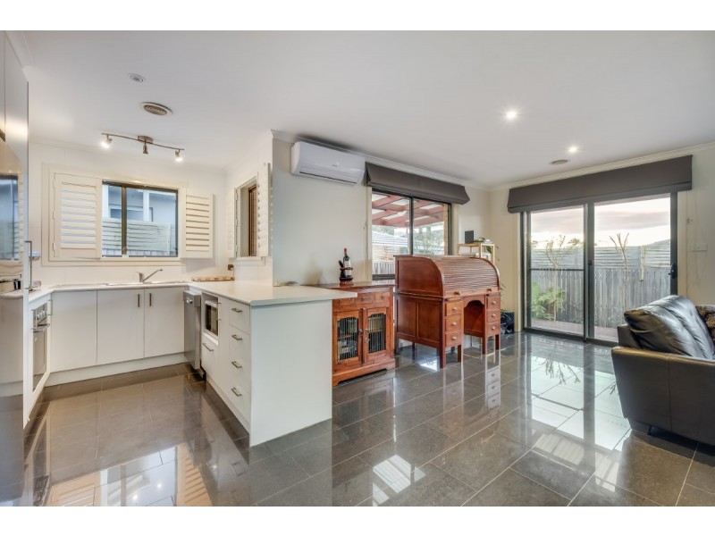 16 Dunk Street, Casey ACT 2913