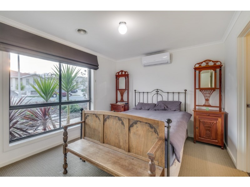 16 Dunk Street, Casey ACT 2913
