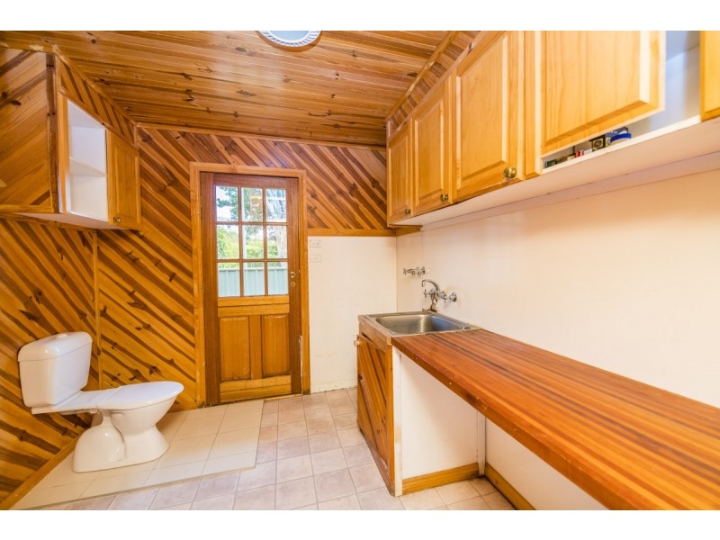 12 Cowan Street, Downer ACT 2602