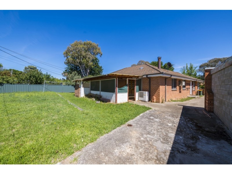 12 Cowan Street, Downer ACT 2602