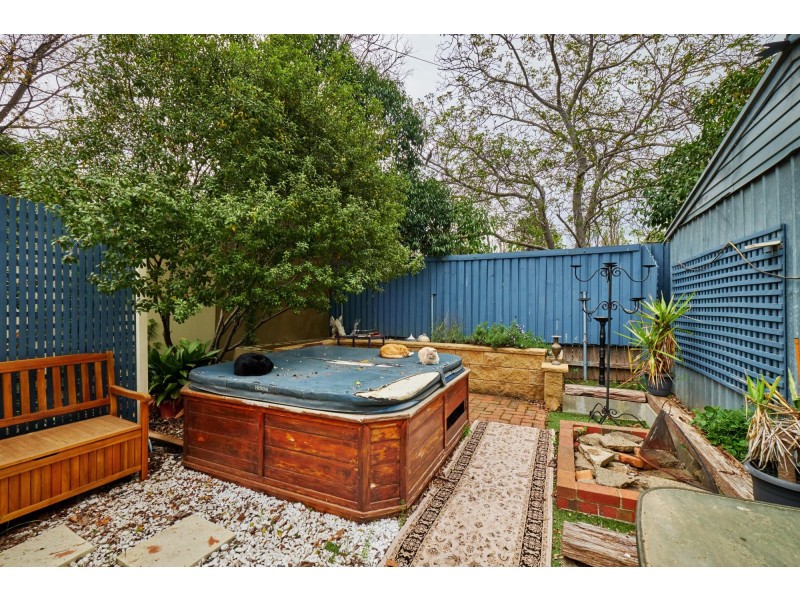65 De Burgh Street, Lyneham ACT 2602