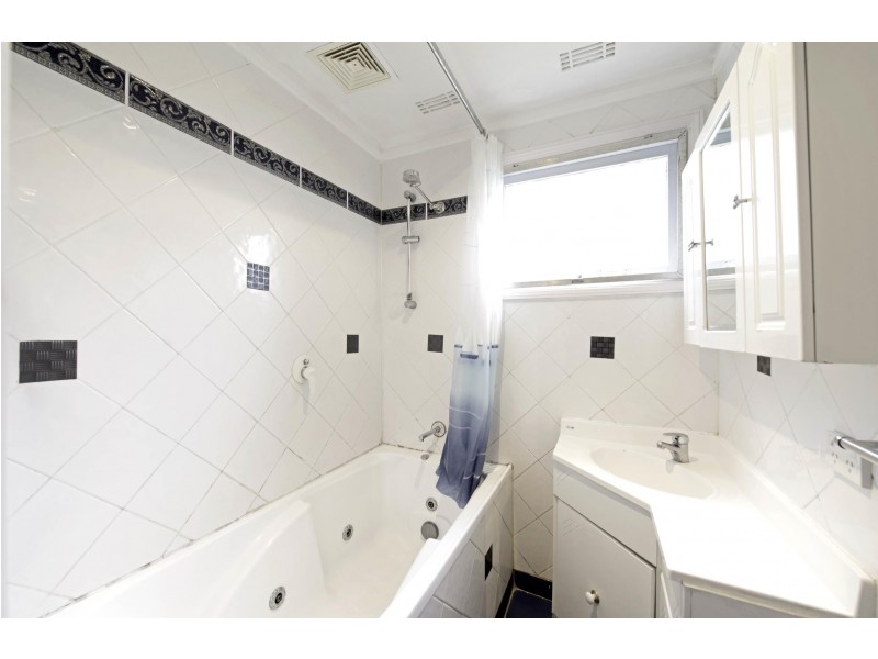 66 Higinbotham Street, Watson ACT 2602