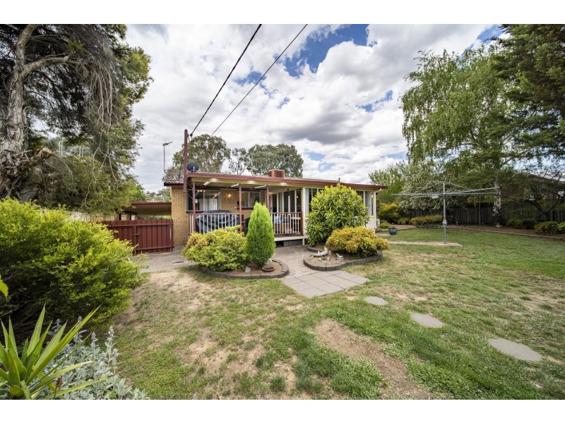 10 Chuculba Crescent, Giralang ACT 2617