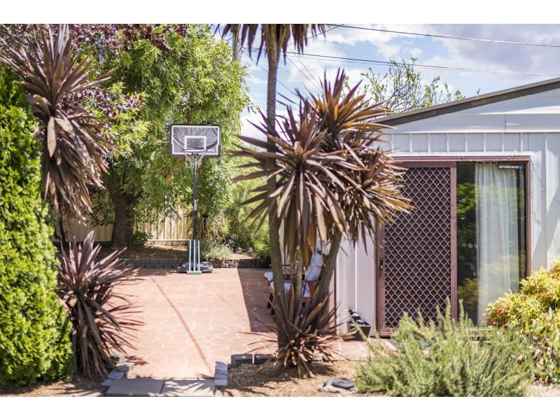 10 Chuculba Crescent, Giralang ACT 2617