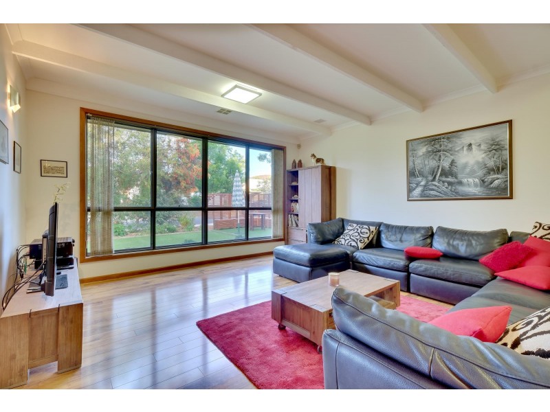 5 Simpson Street, Watson ACT 2602