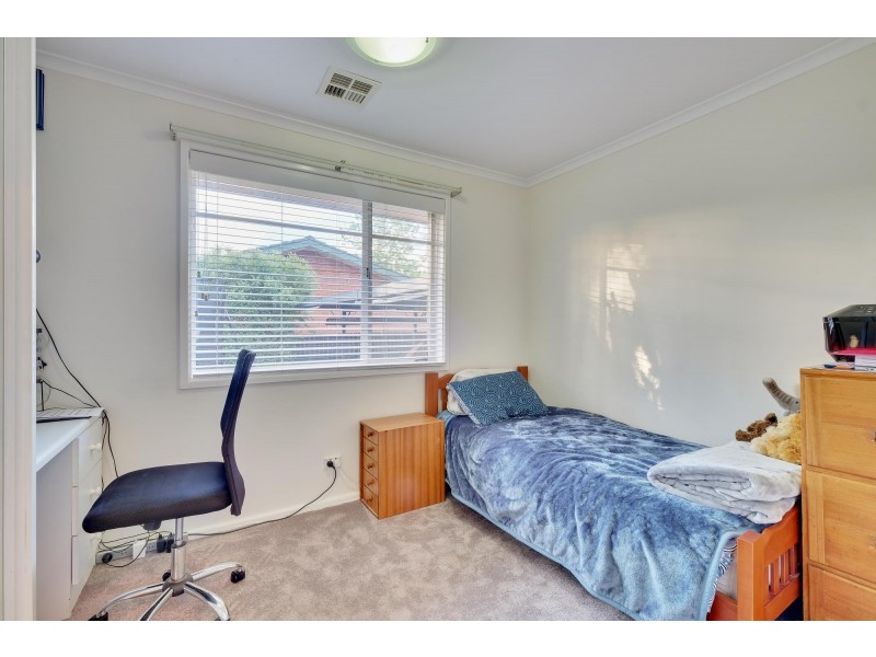 5 Simpson Street, Watson ACT 2602