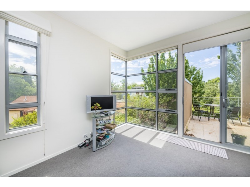 8/42 Henty Street, Braddon ACT 2612