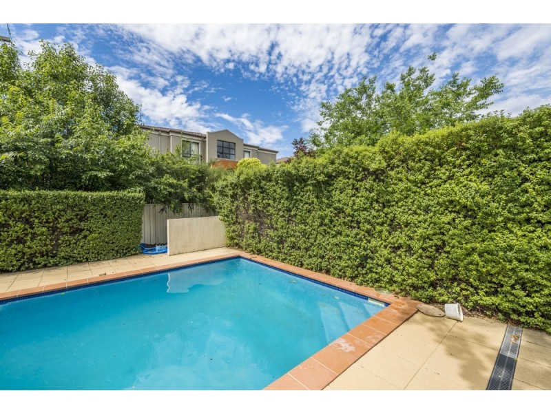 8/42 Henty Street, Braddon ACT 2612