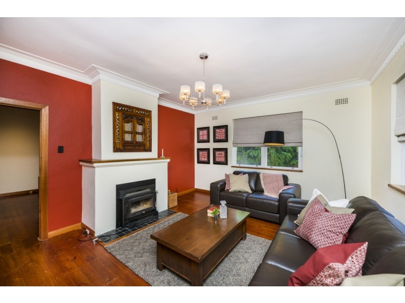 107 Cooma Street, Karabar NSW 2620