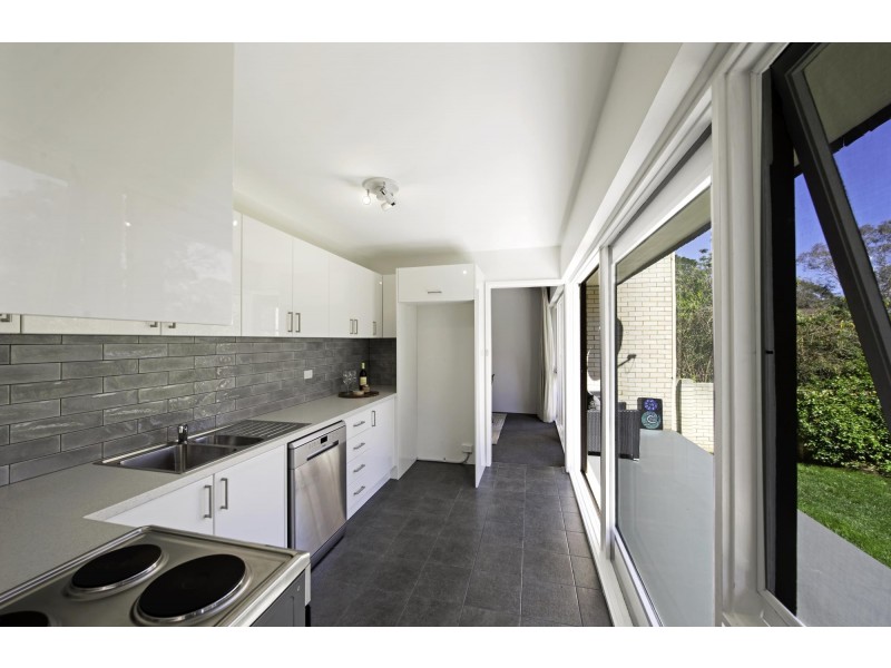 96 Grayson Street, Hackett ACT 2602