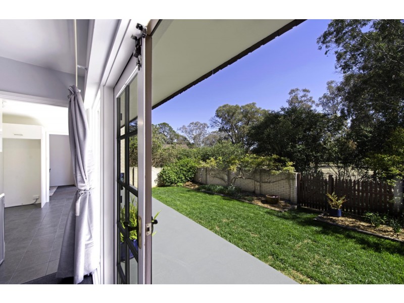 96 Grayson Street, Hackett ACT 2602