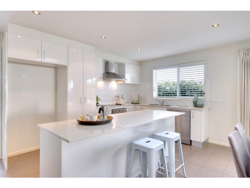 9 Hooton Street, Forde ACT 2914