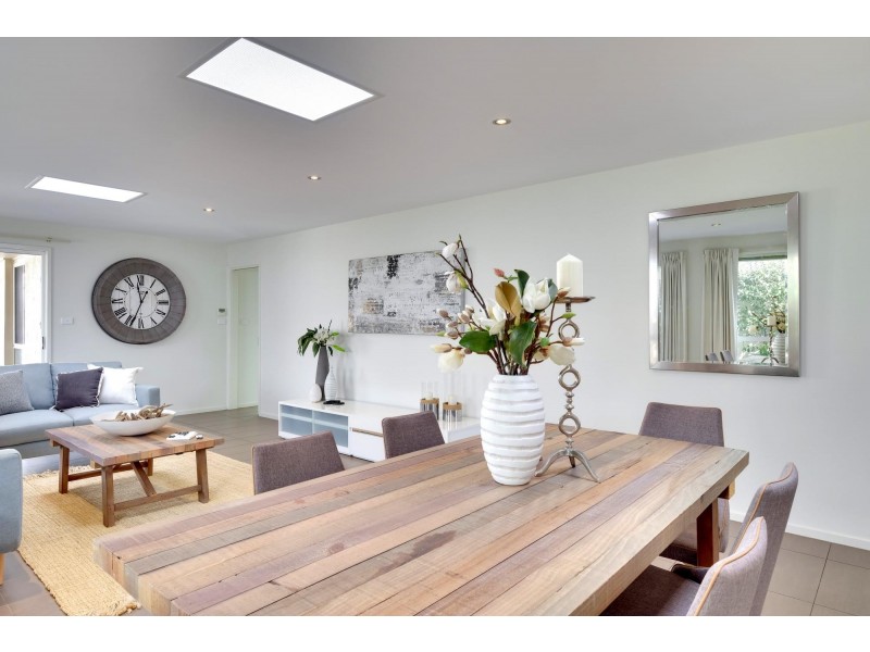 9 Hooton Street, Forde ACT 2914