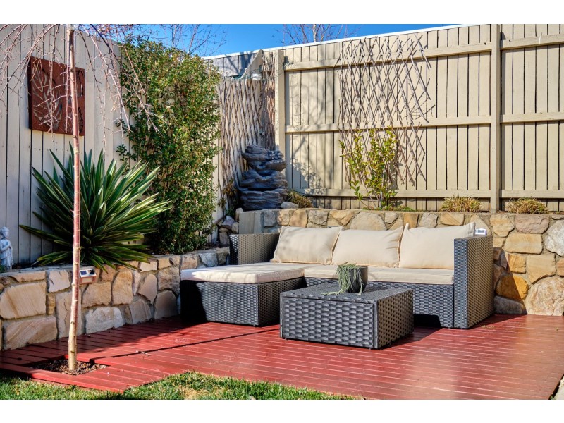 9 Hooton Street, Forde ACT 2914