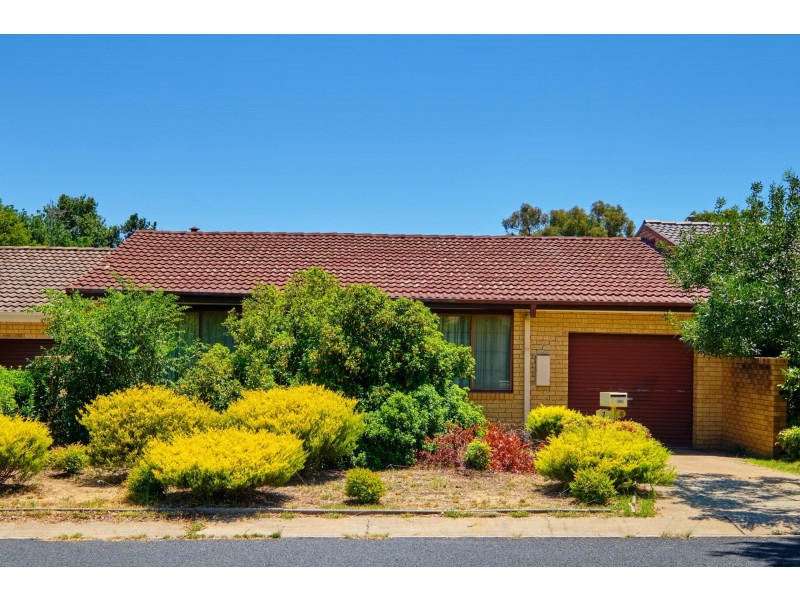 7 Stumm Place, Latham ACT 2615