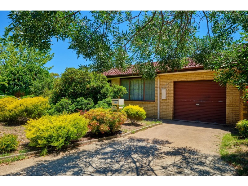 7 Stumm Place, Latham ACT 2615