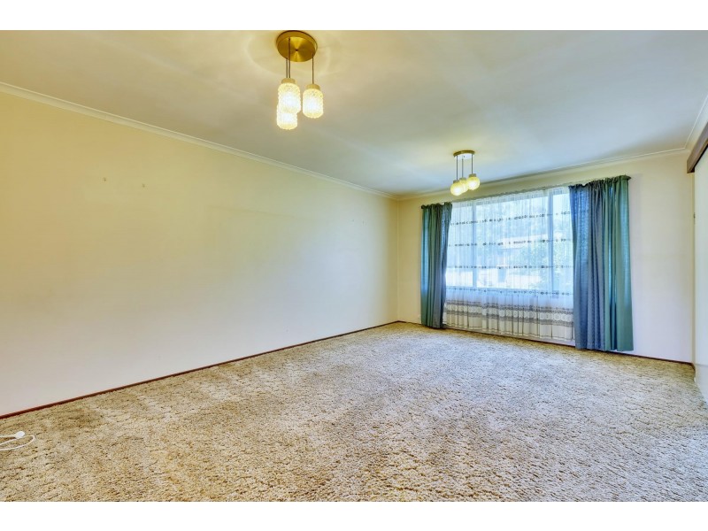 7 Stumm Place, Latham ACT 2615