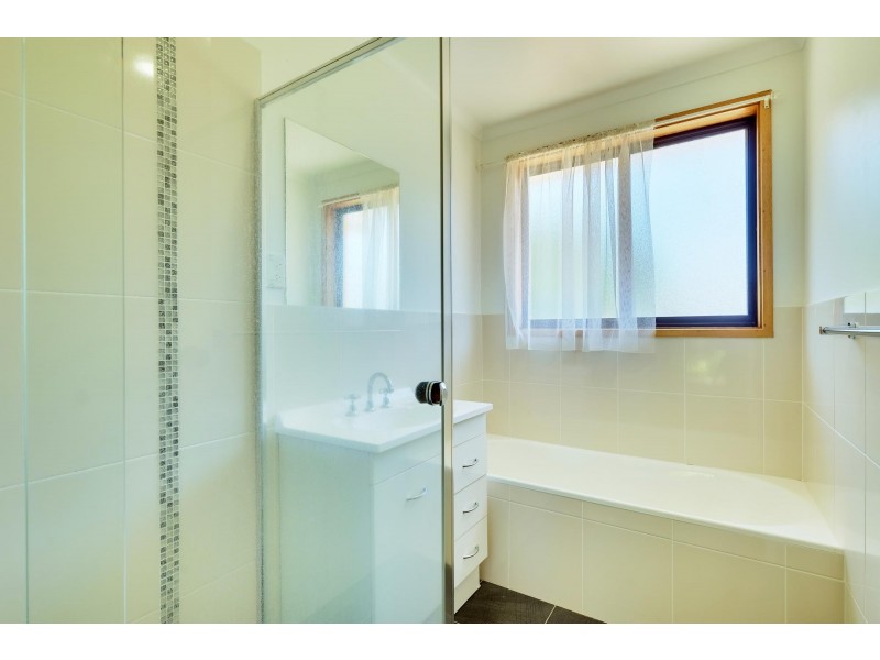 7 Stumm Place, Latham ACT 2615