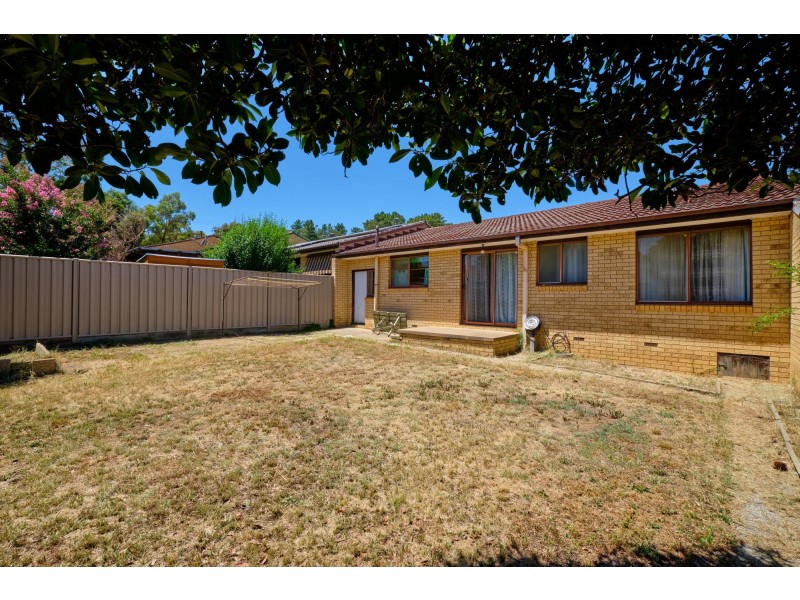 7 Stumm Place, Latham ACT 2615