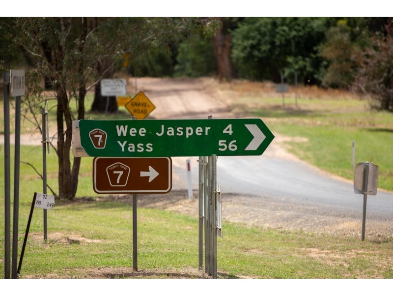 4 Williams Place, Wee Jasper NSW 2582