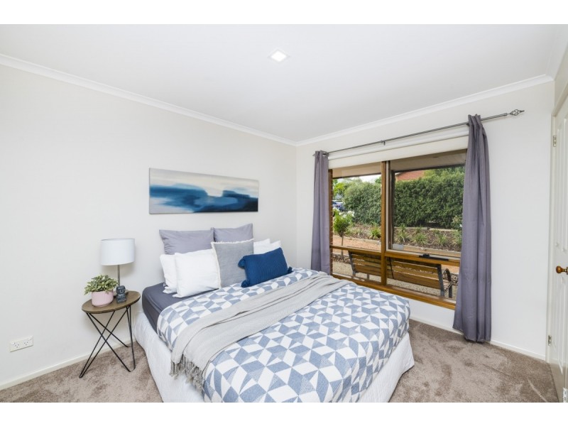 5 Kinlyside Avenue, Jerrabomberra NSW 2619