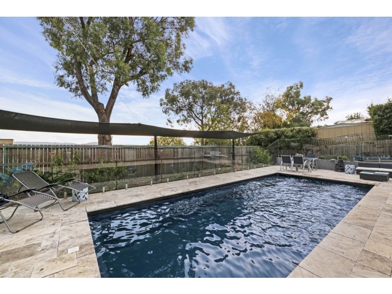 5 Kinlyside Avenue, Jerrabomberra NSW 2619