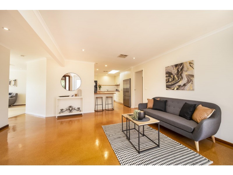 20 Dorrit Black Crescent, Lyneham ACT 2602