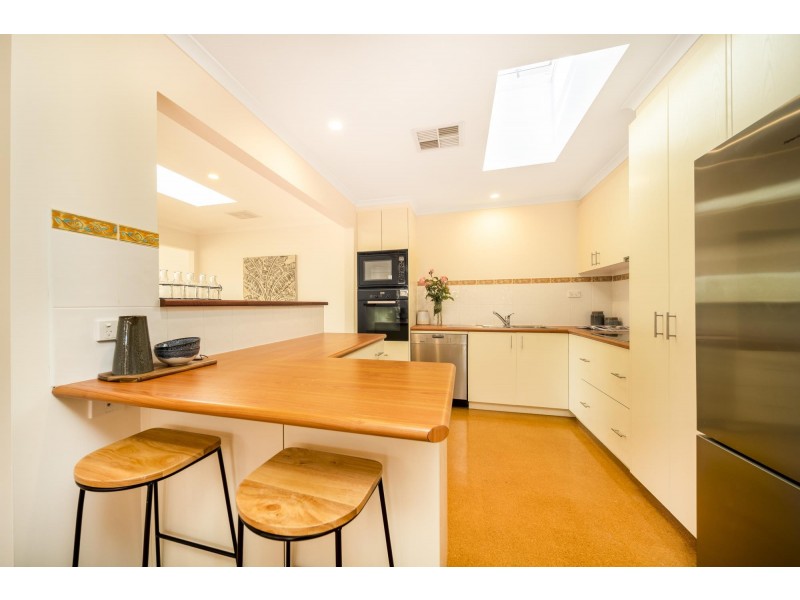 20 Dorrit Black Crescent, Lyneham ACT 2602