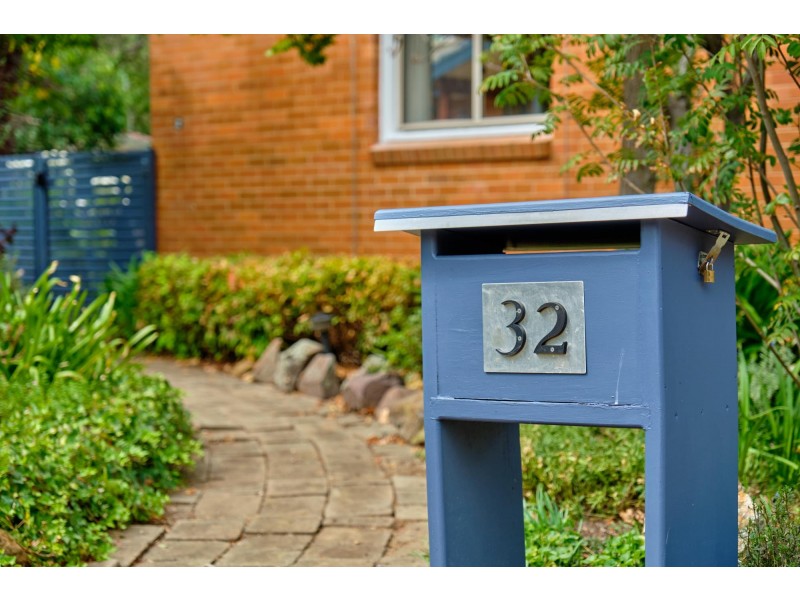 32 McGowan Street, Dickson ACT 2602