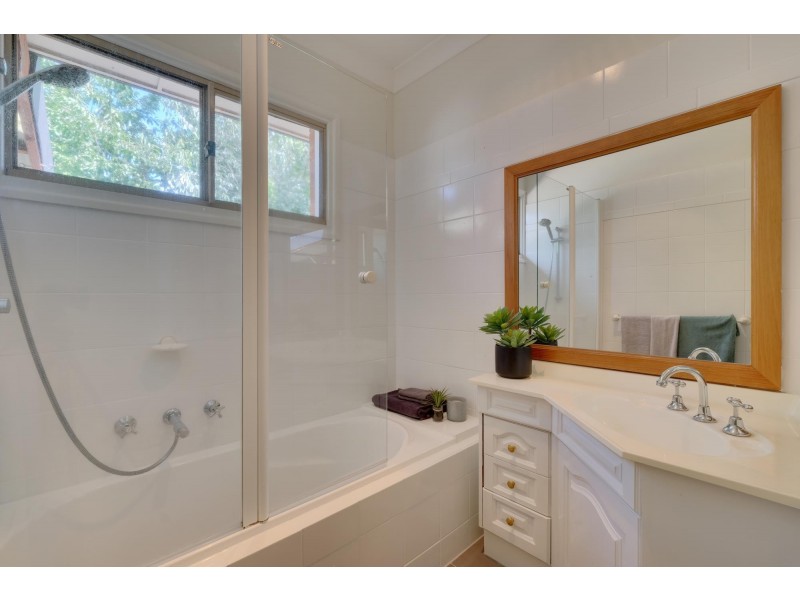 32 McGowan Street, Dickson ACT 2602
