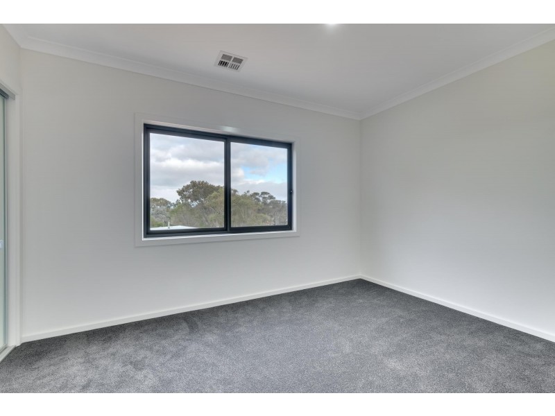 1/18 Willyama Place, Flynn ACT 2615