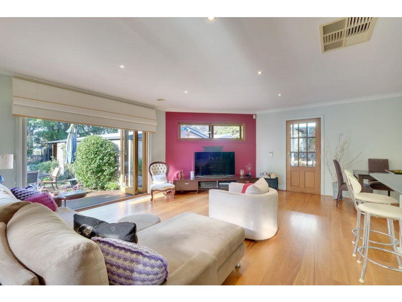 61 Piddington Street, Watson ACT 2602