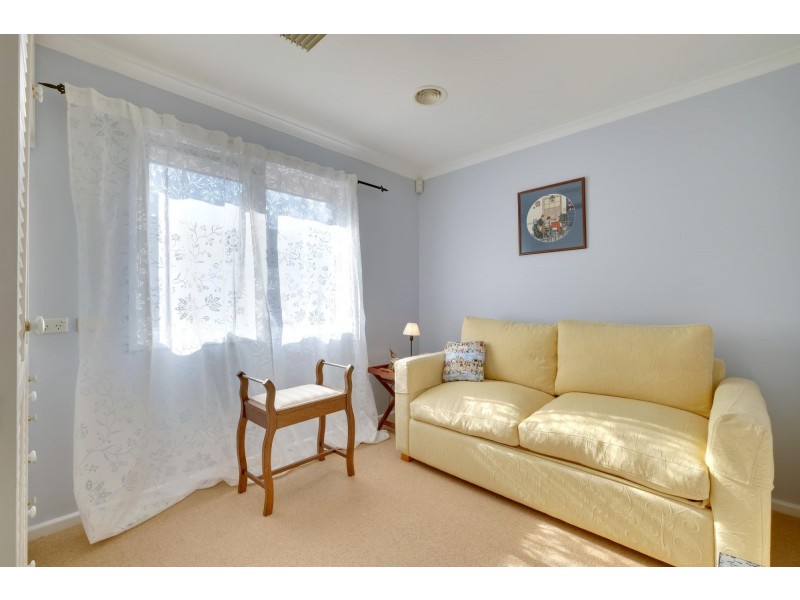 61 Piddington Street, Watson ACT 2602