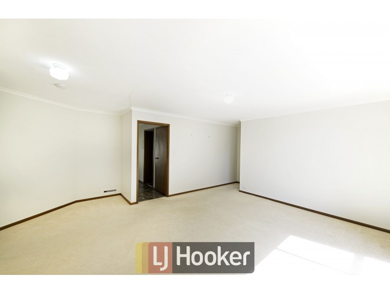 6 Dorrit Black Crescent, Lyneham ACT 2602