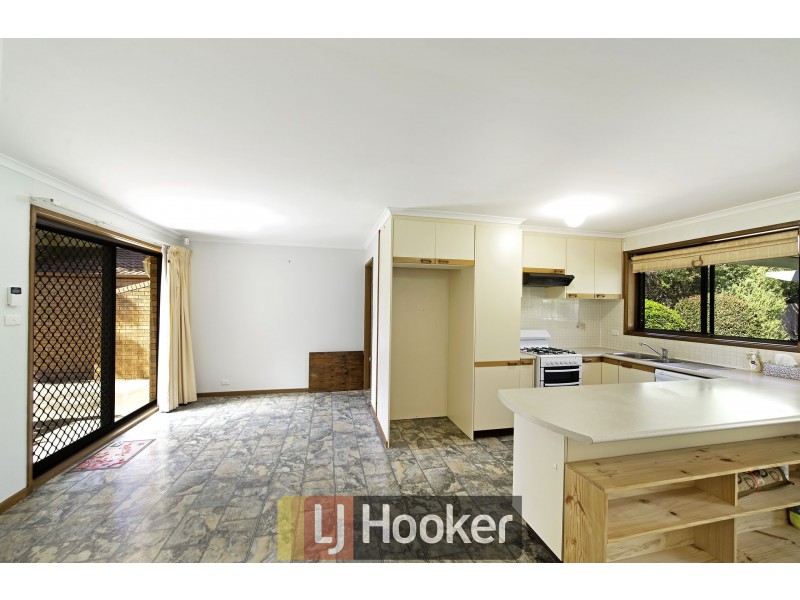 6 Dorrit Black Crescent, Lyneham ACT 2602