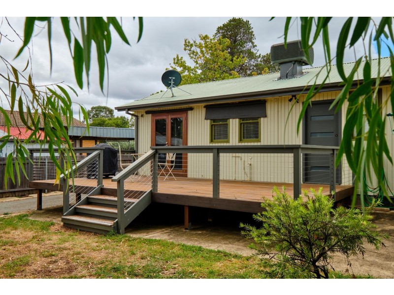 35 Fairbridge Crescent, Ainslie ACT 2602