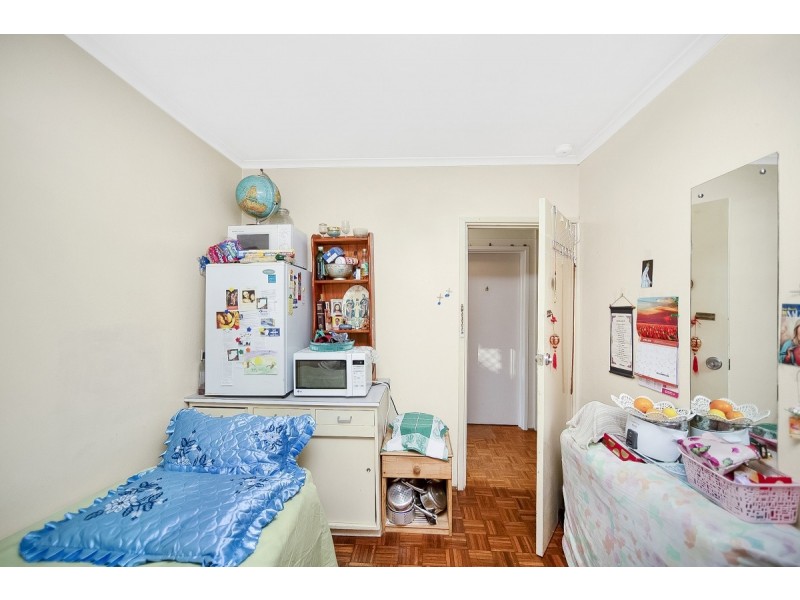 9 Debenham Street, Mawson ACT 2607