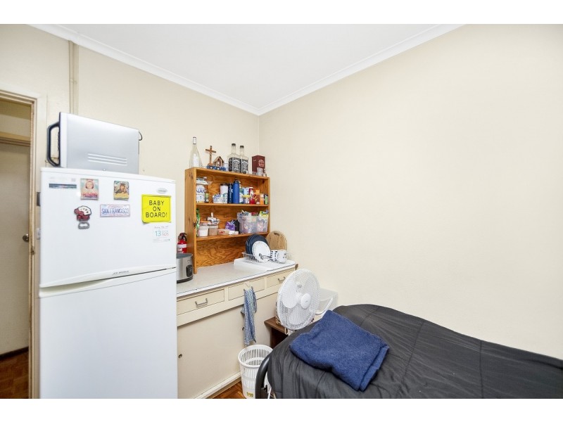 9 Debenham Street, Mawson ACT 2607