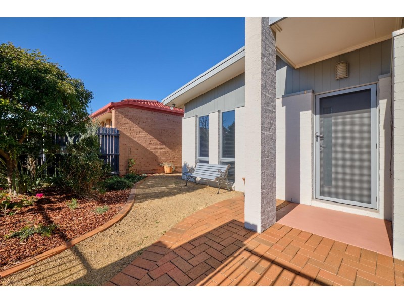 28 Bettie McNee Street, Watson ACT 2602
