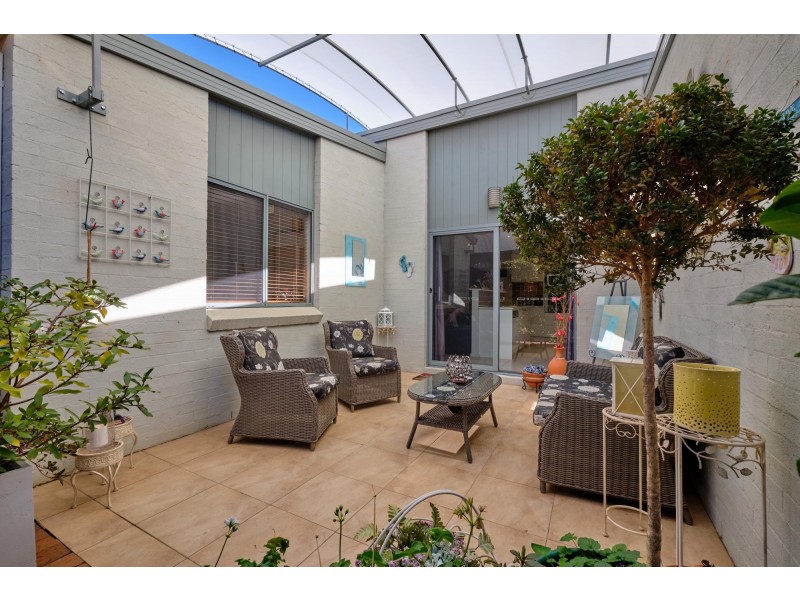 28 Bettie McNee Street, Watson ACT 2602