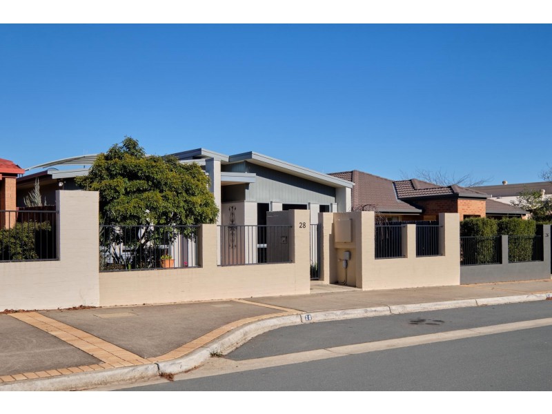 28 Bettie McNee Street, Watson ACT 2602