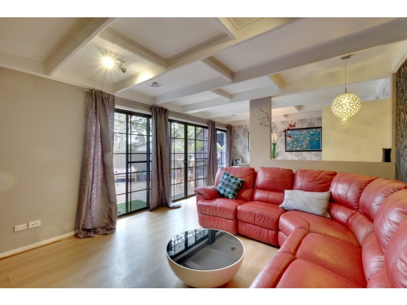 24 Bates Street, Dickson ACT 2602