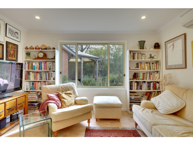 24 Bates Street, Dickson ACT 2602