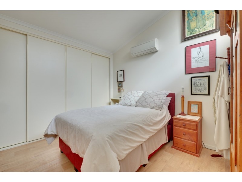 24 Bates Street, Dickson ACT 2602