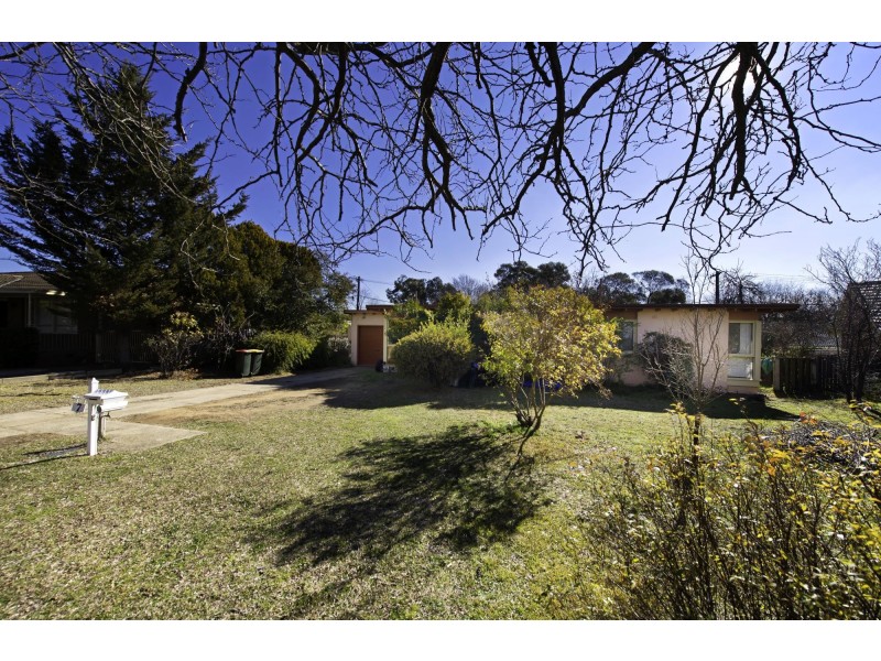 7 Dunlop Street, Hackett ACT 2602